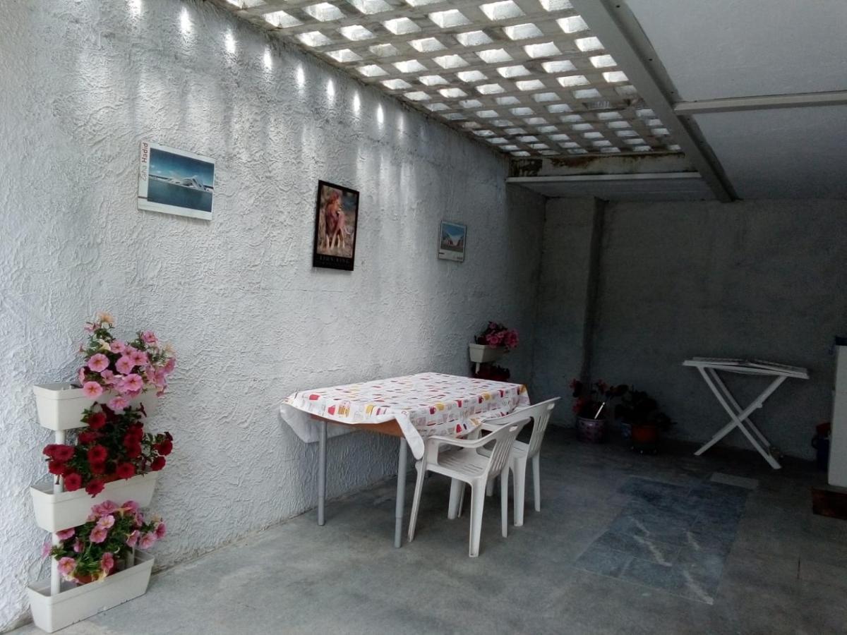Swimming And Sun Apartment Gandosso Exterior photo