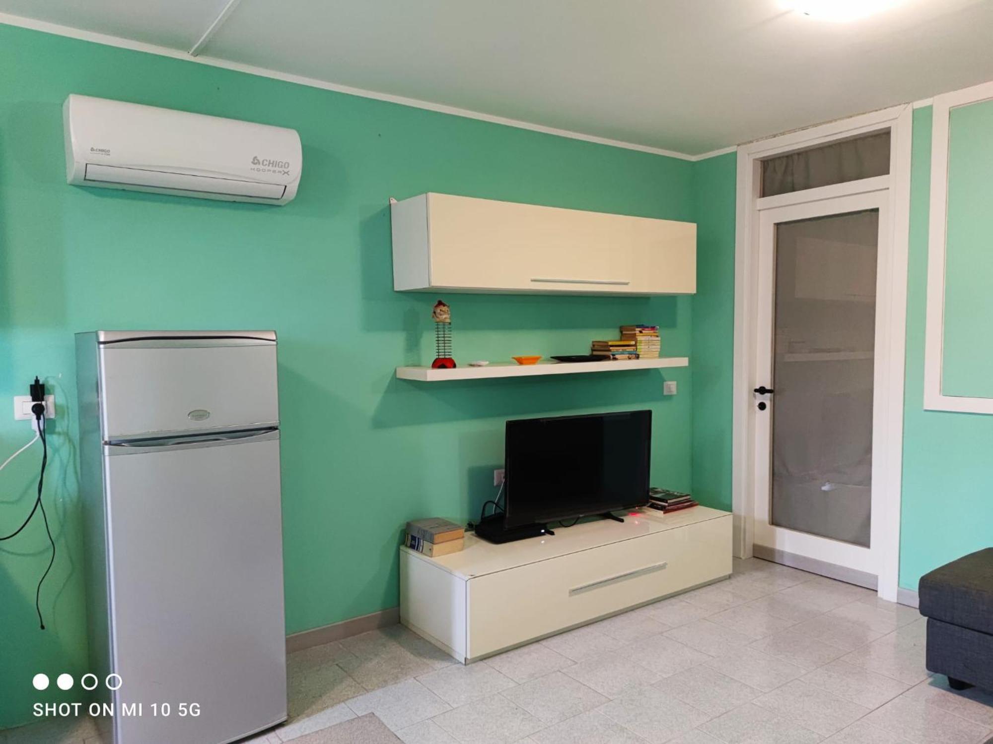 Swimming And Sun Apartment Gandosso Exterior photo