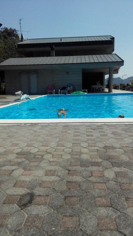 Swimming And Sun Apartment Gandosso Exterior photo